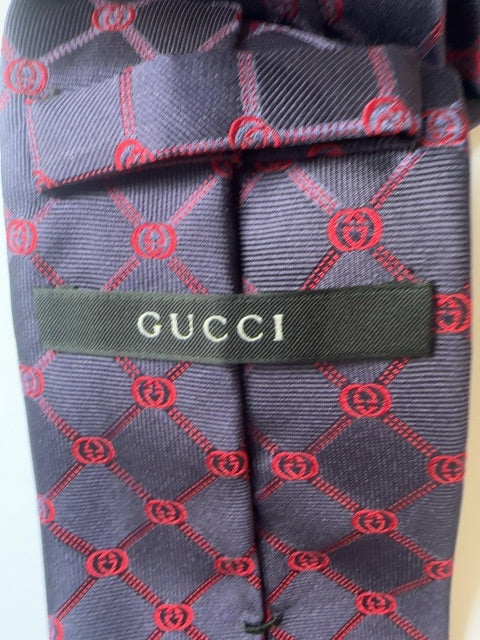 Gucci Silk tie with logo