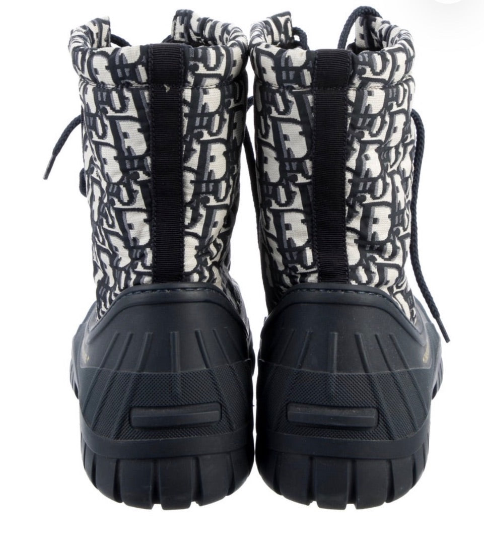 Christian Dior Logo Snow Boots
