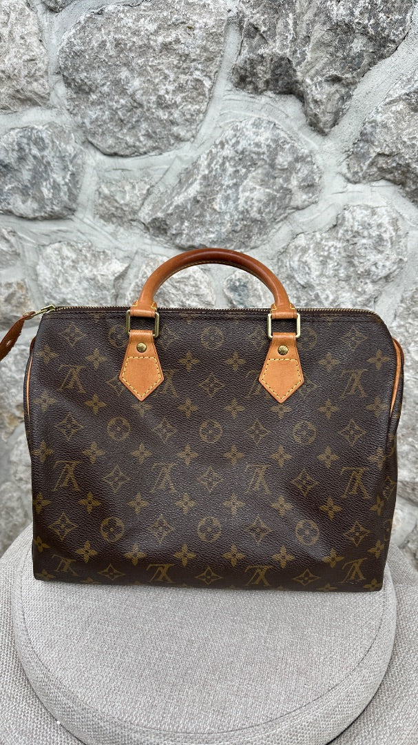 Louis Vuitton Speedy 30