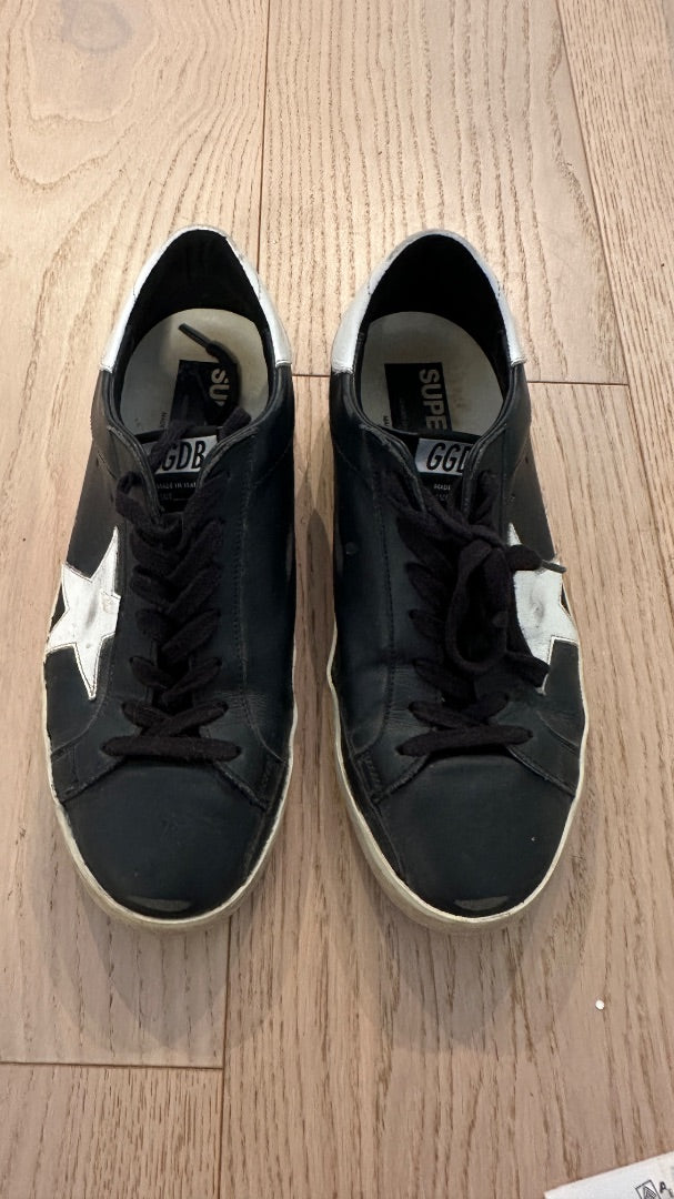 Golden Goose Sneakers