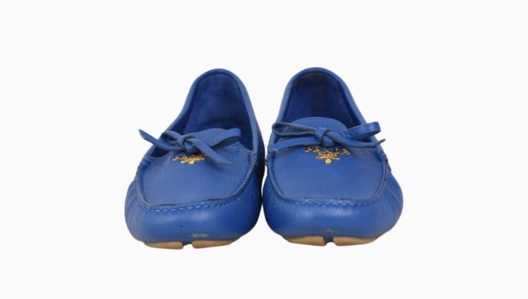 Prada Leather Loafers with bow