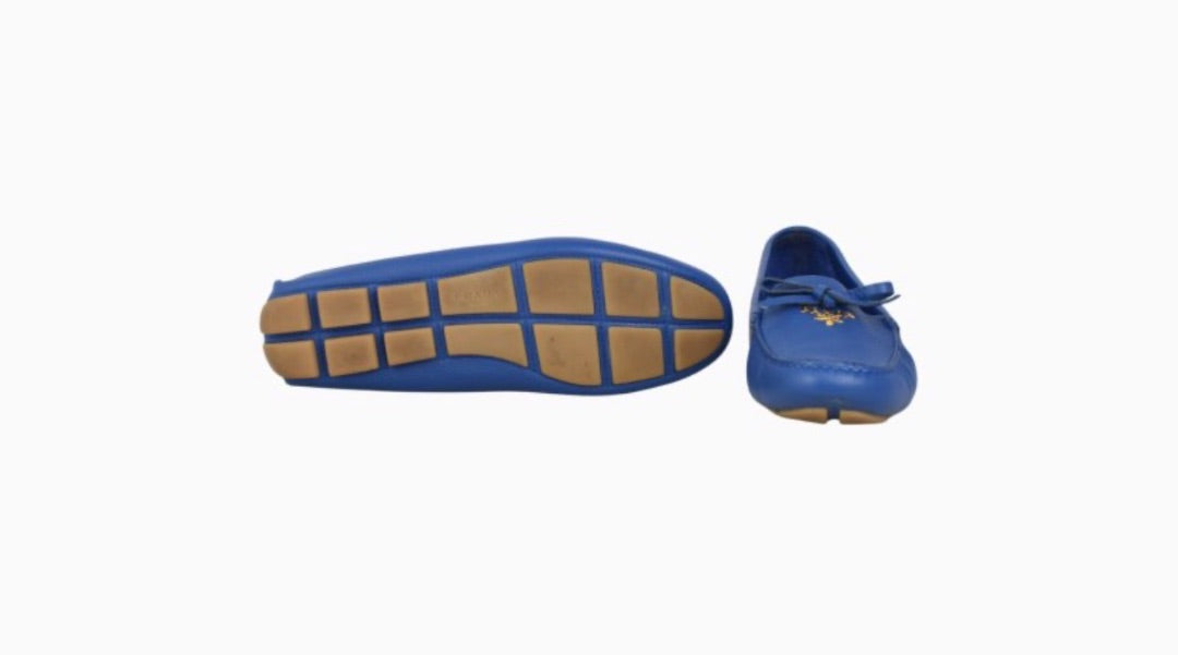 Prada Leather Loafers with bow