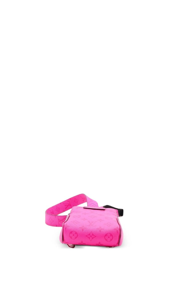 Louis Vuitton Taigarama Outdoor Slingbag