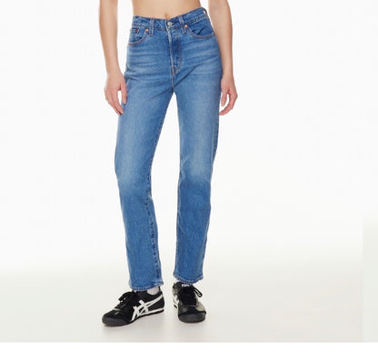 Levi’s Wedgie Straight Jeans