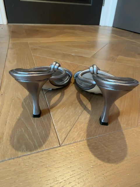 Bottega Veneta Blink metallic leather mule sandal in silver