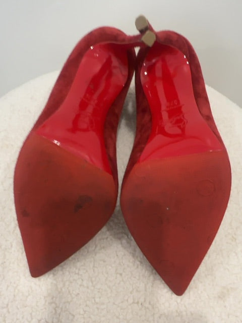 Louboutins Victorina Red Suede Flame