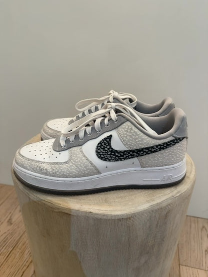 Nike Nike Air Force 1 Low sneakers featuring a textured "safari" or "elephant" print