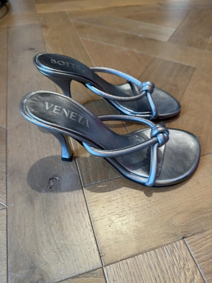 Bottega Veneta Blink metallic leather mule sandal in silver