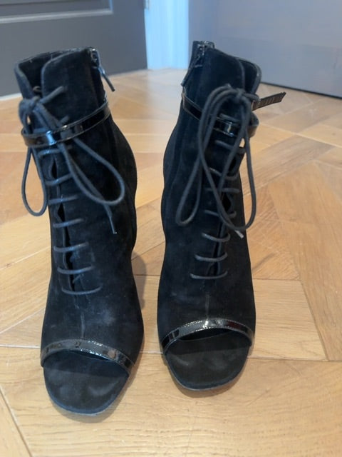 Saint Laurent Boots