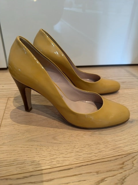 Ferragamo Heels