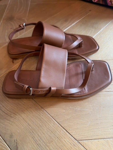 Loro Piana Sandals