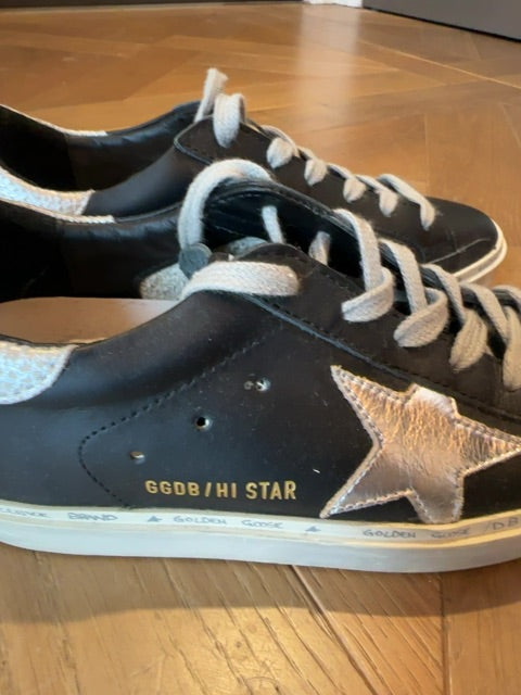 Golden Goose Sneakers