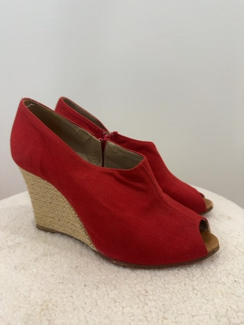 Louboutins Isabelle espadrille wedges